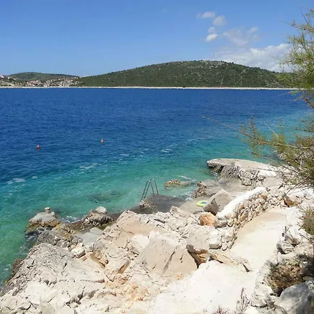 In 36359 Apartman Sevid